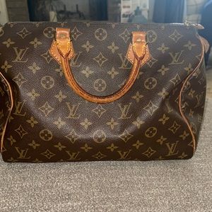 Louis Vuitton Speedy 30!!